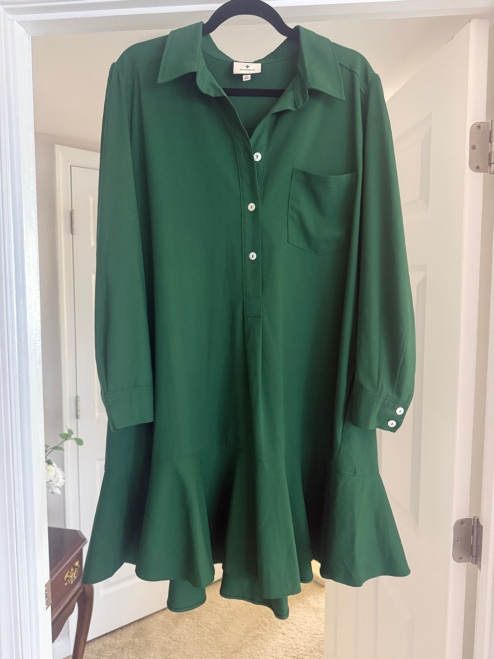 Tuckernuck Hunter Green Long Sleeve Crepe Callahan Shirt Dress - Picture 2 of 3